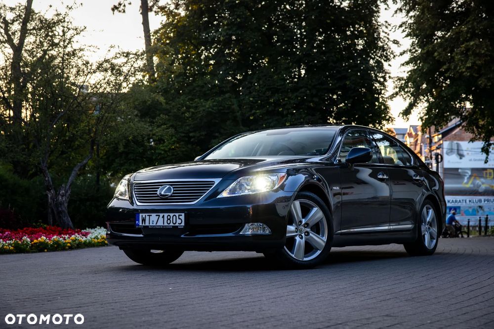 Lexus LS 460 Prestige - 4