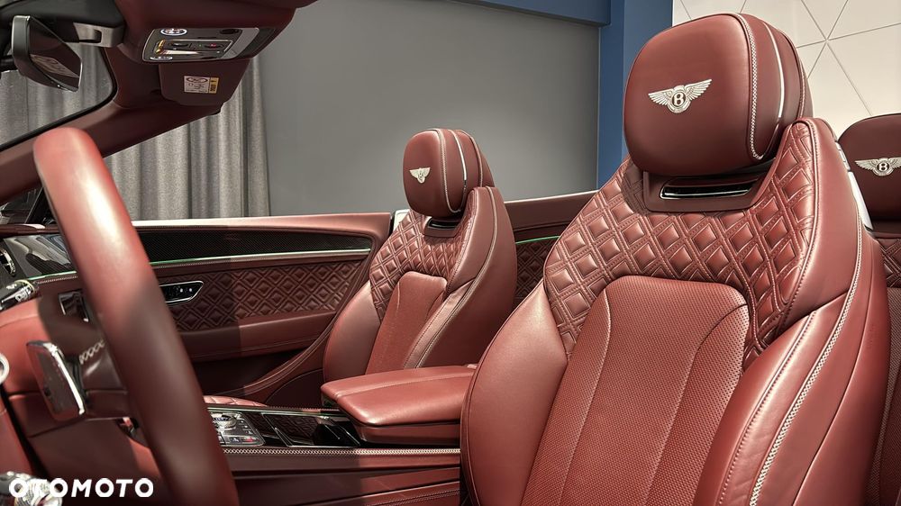 Bentley Continental GT - 11