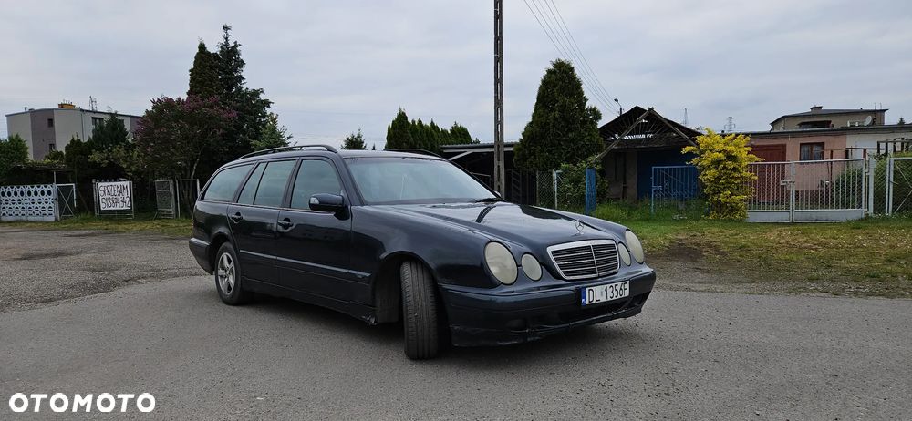 Mercedes-Benz Klasa E 220 T CDI Classic - 5