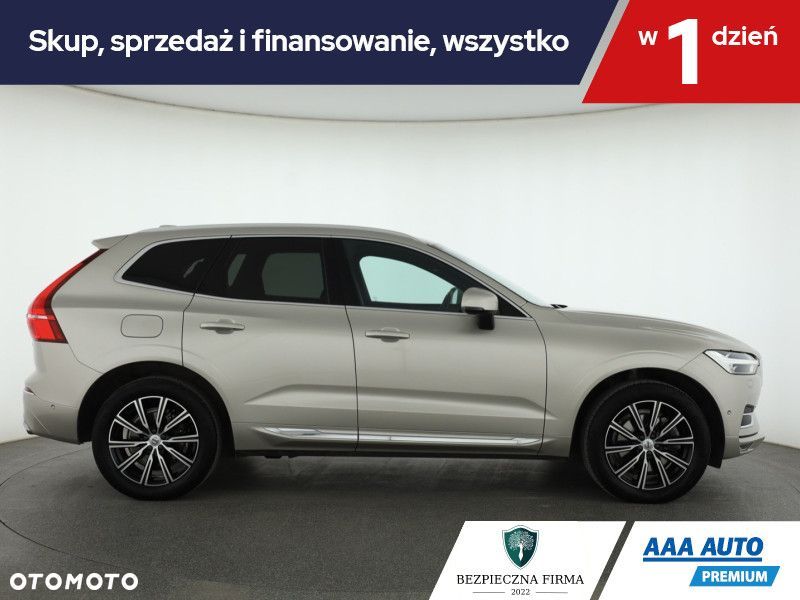 Volvo XC 60 - 8
