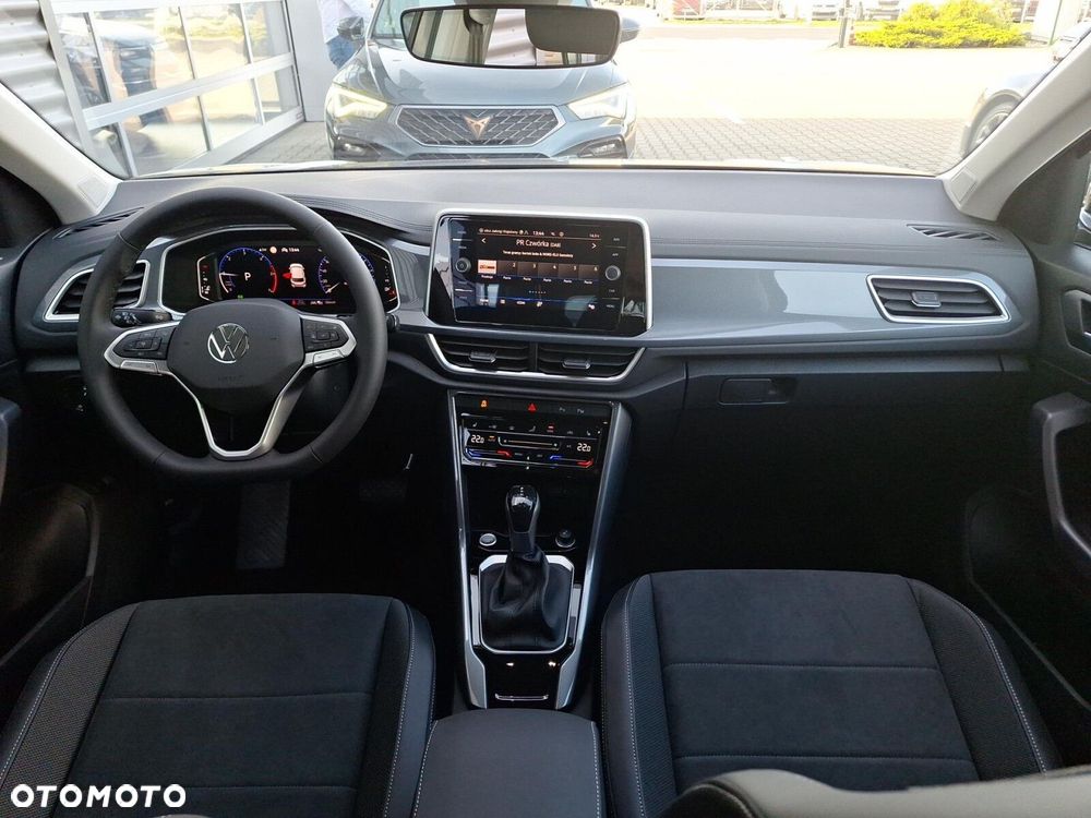 Volkswagen T-Roc - 24