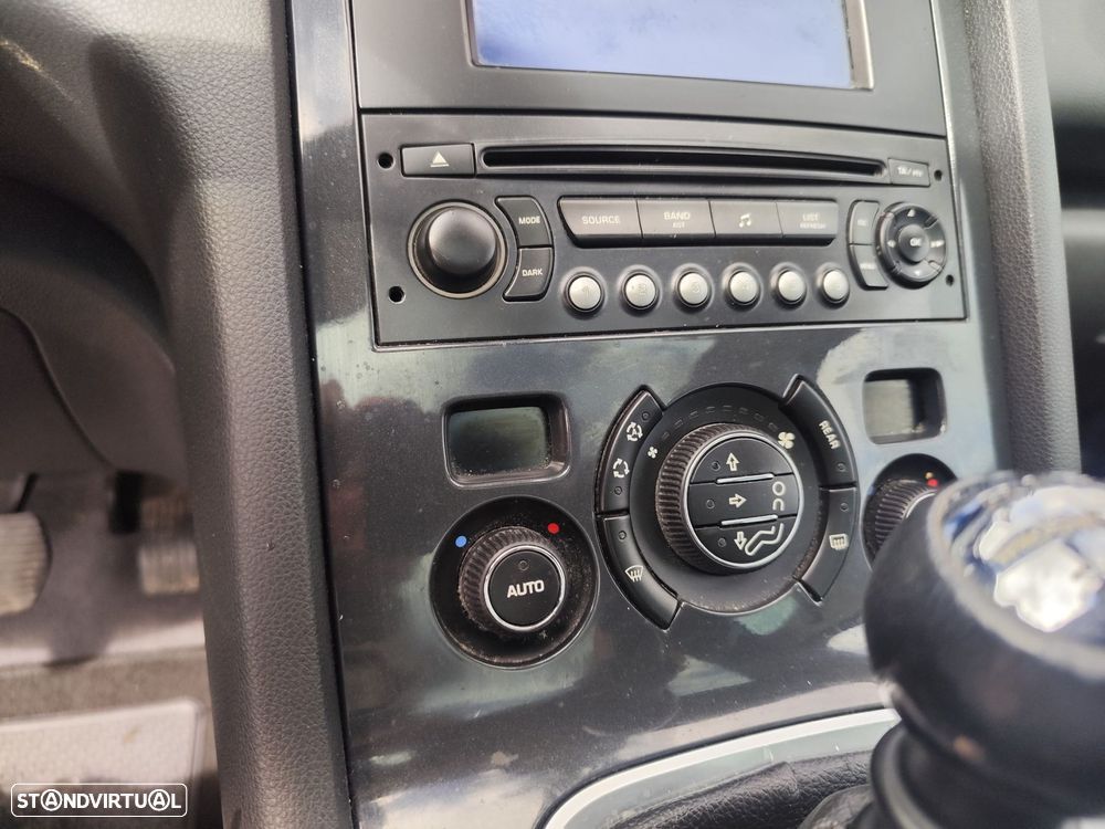 Peugeot 5008 1.6 HDi 7L Active - 35