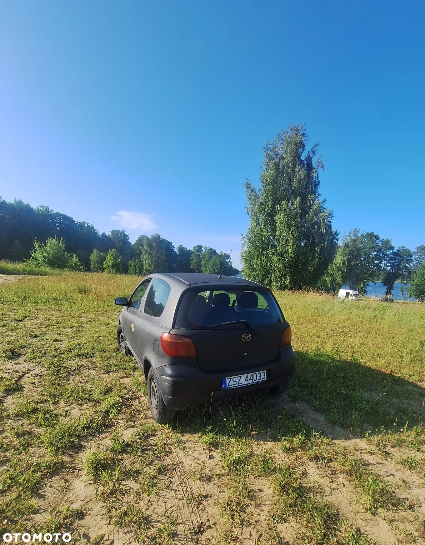 Toyota Yaris 1.0 Base - 3