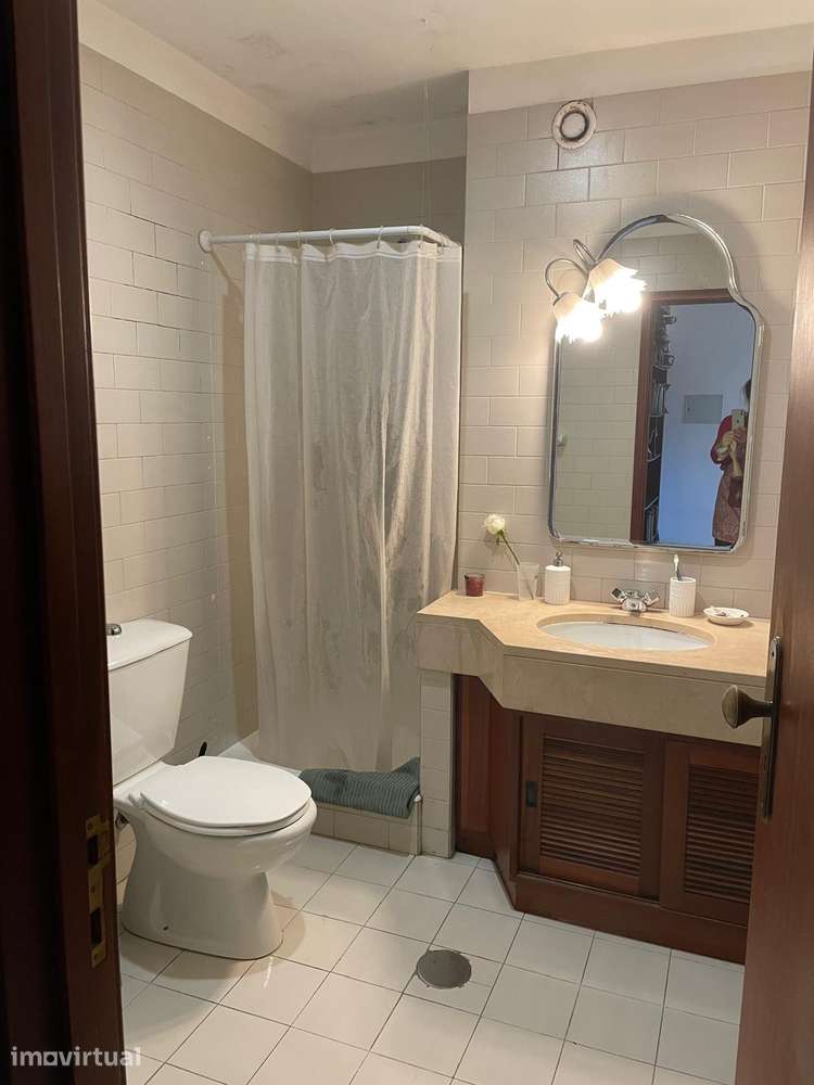 Quarto para Arrendar na Rua São João de Brito, Boavista, Porto - Grande imagem: 5/6