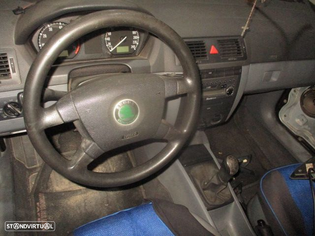 Carro MOT: AUB CXVEL: FCV SKODA FABIA 1 COMBI 6Y 2001 1.4I  16V 100CV 5P PRETO GASOLINA - 7