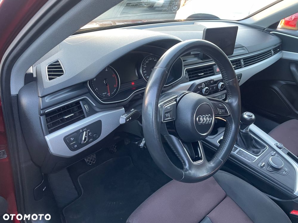 Audi A4 Avant 2.0 TDI - 9