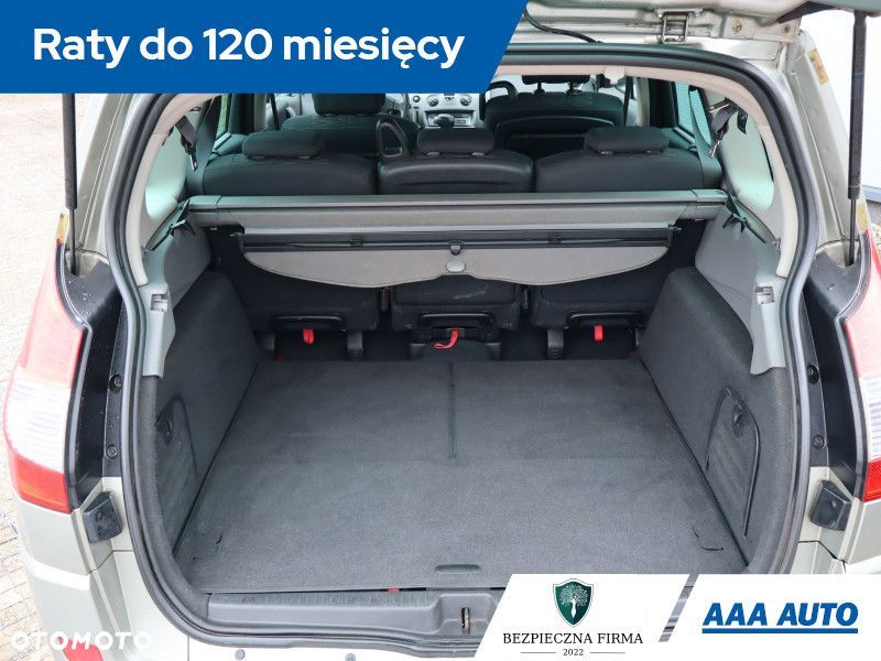 Renault Grand Scenic - 16