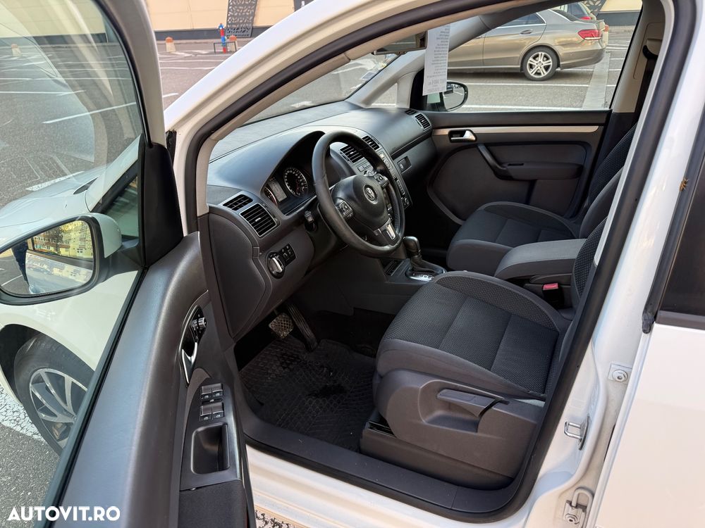 Volkswagen Touran 2.0 TDI DPF DSG Comfortline - 11