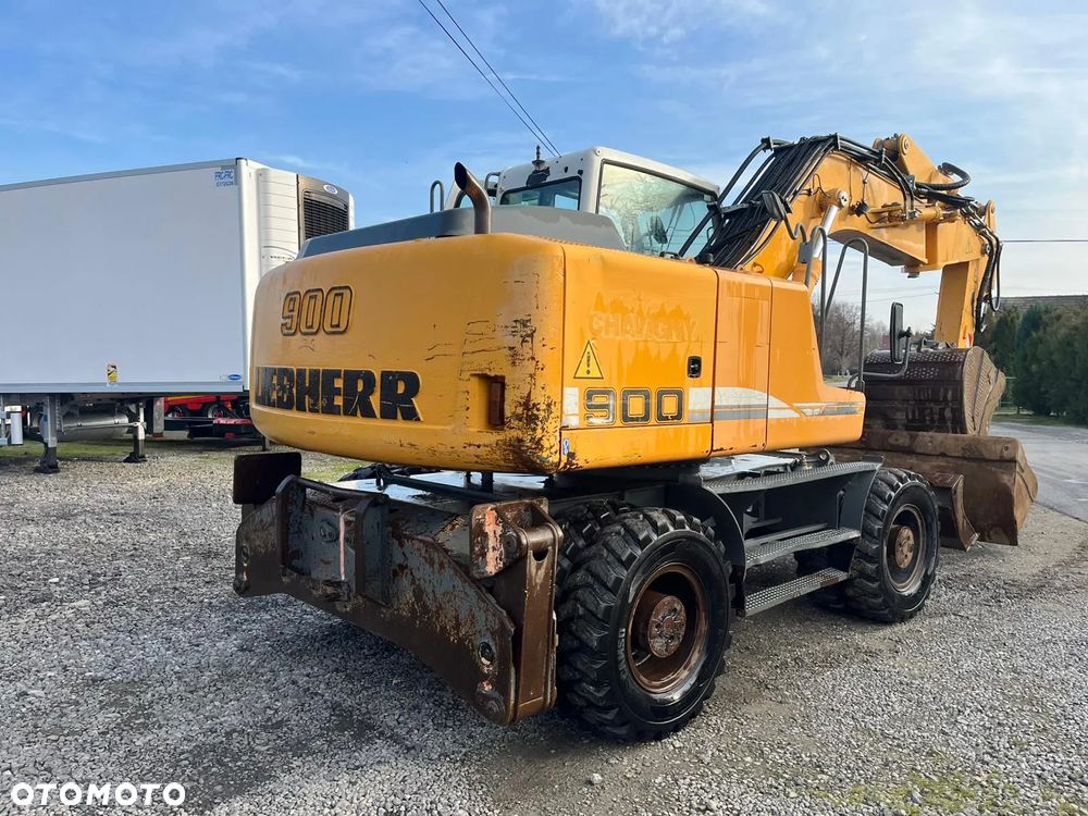 Liebherr A 900 C / 2007 / 10800 godzin / 2 łyżki / pług / podpory ? Import Francja - 3