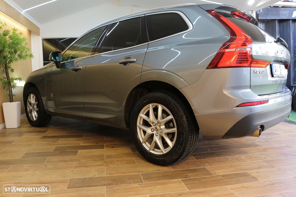 Volvo XC 40 2.0 D3 Momentum Plus - 39
