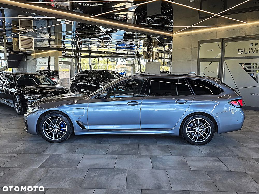 BMW Seria 5 2021 photo 4