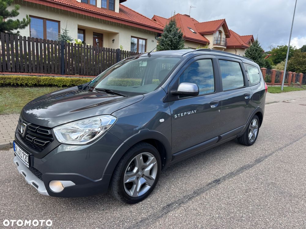Dacia Lodgy dCi 110 Stepway Celebration - 1