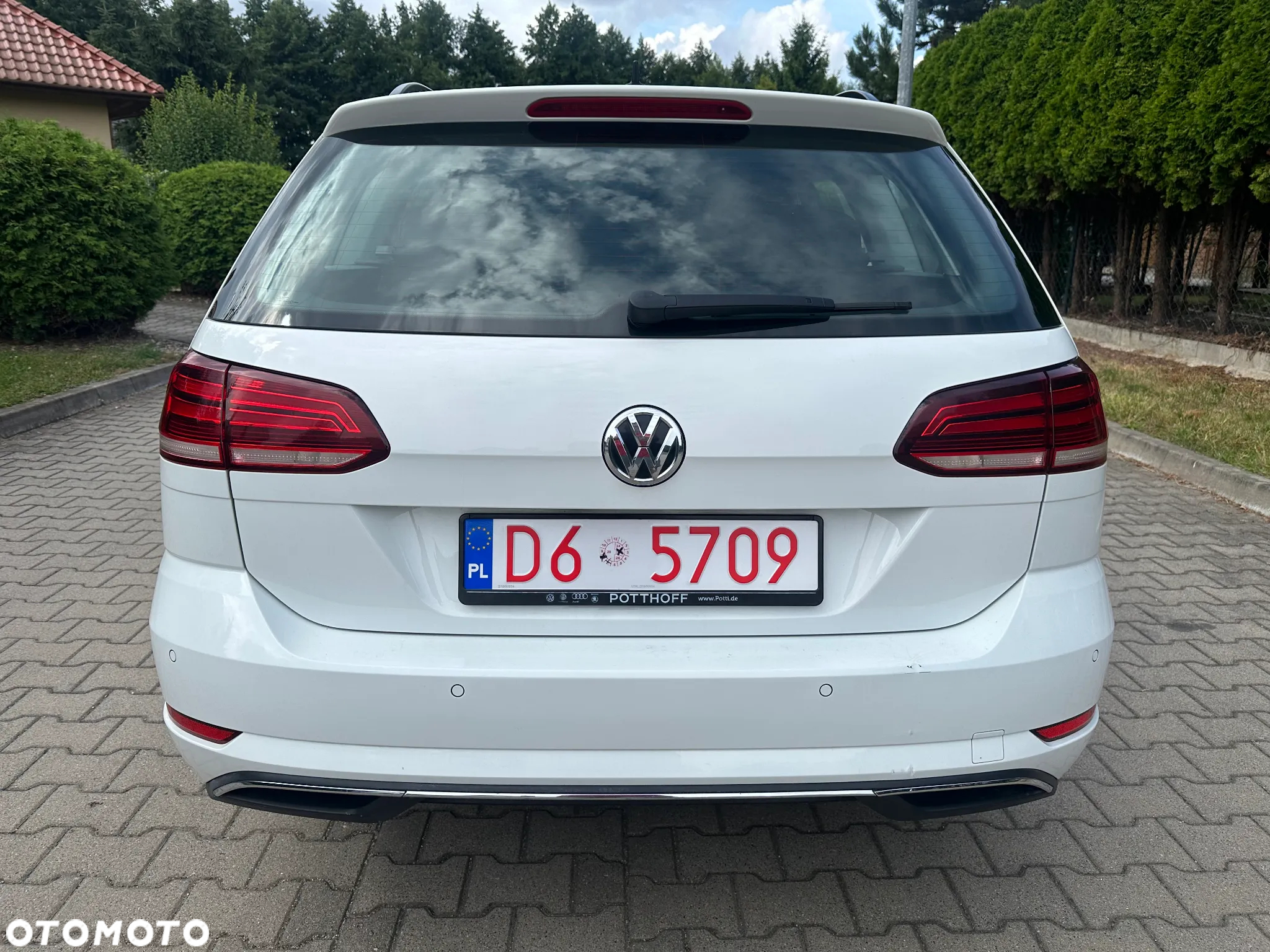 Volkswagen Golf VII 1.6 TDI BMT Highline - 10