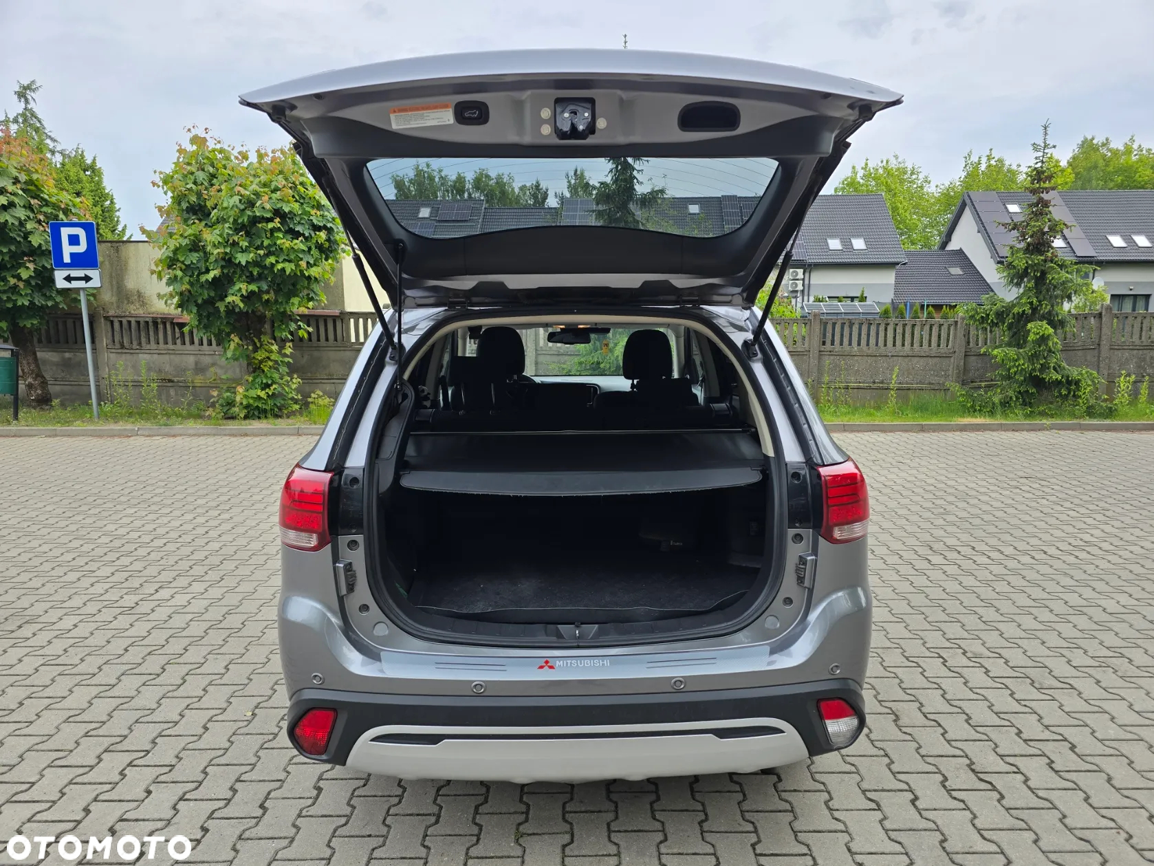 Mitsubishi Outlander 2.0 Instyle + 4WD CVT - 5
