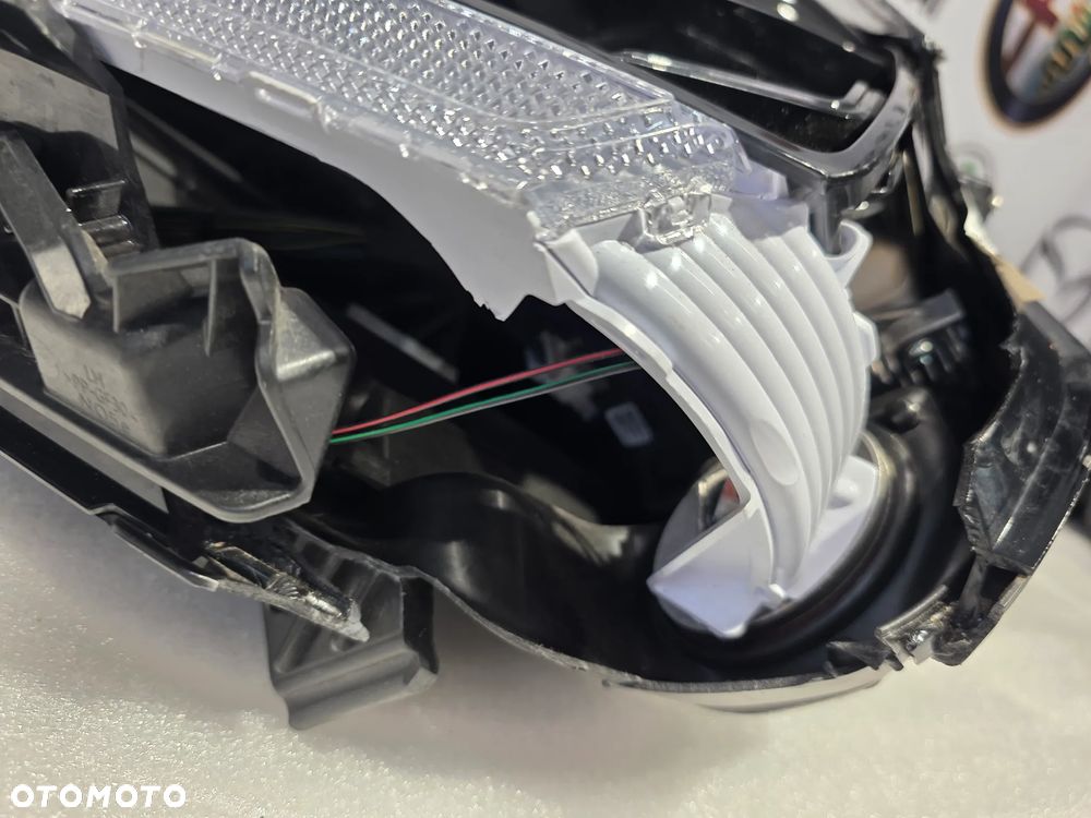 KIA SPORTAGE V LEWA LAMPA PRZEDNIA PRZÓD FULL LED , NR 92101-R2000 / R2921-61010 , NR AUKCJI LPP244 - 17