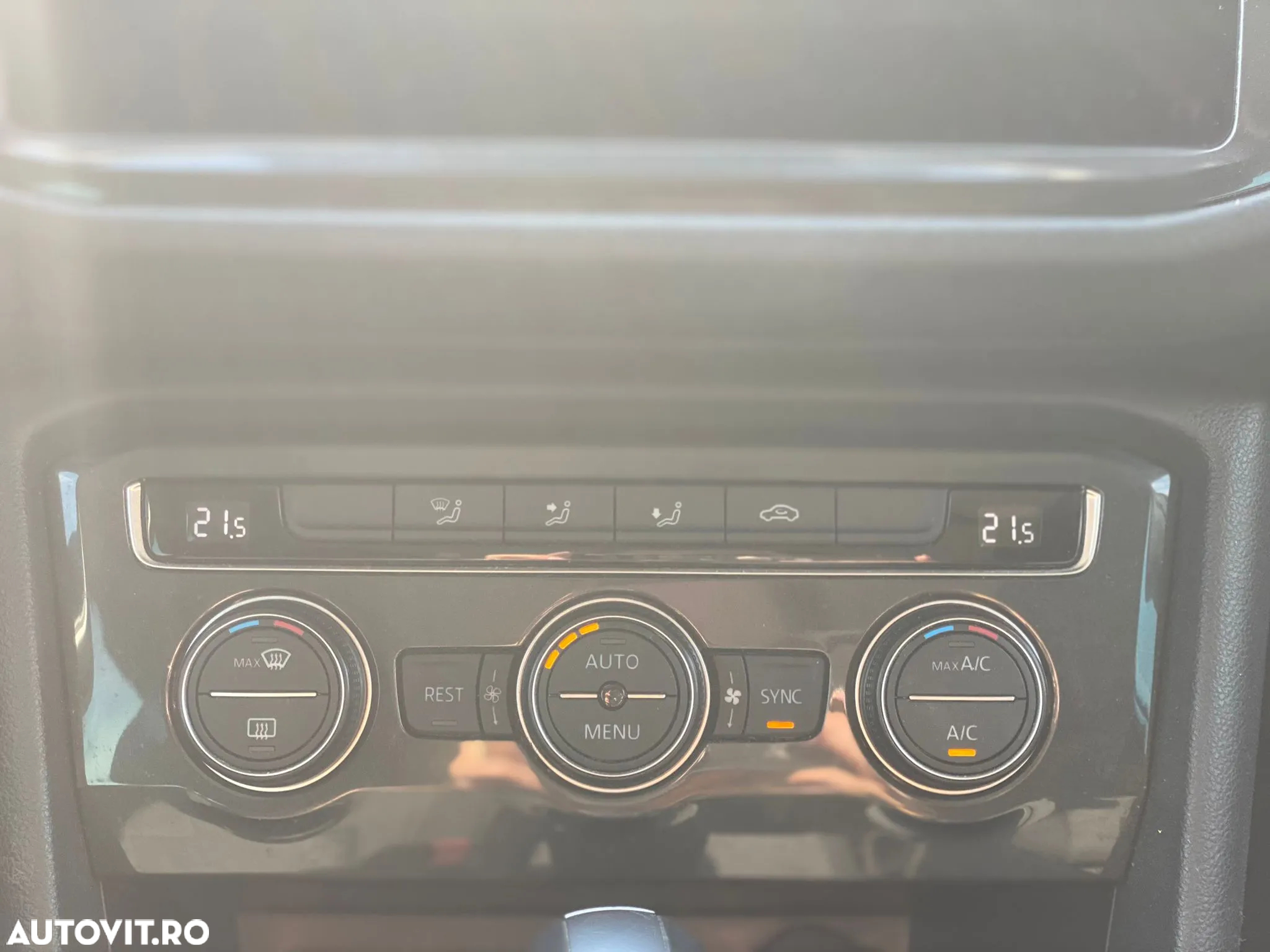Volkswagen Tiguan - 14
