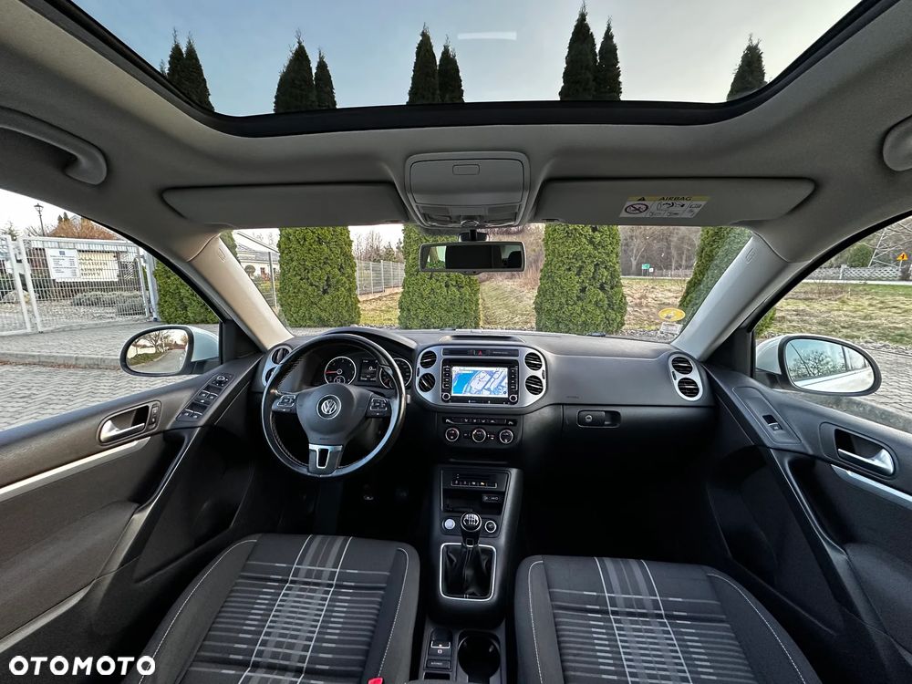 Volkswagen Tiguan 2.0 TDI SCR BlueMotion Technology Lounge Sport & Style - 5