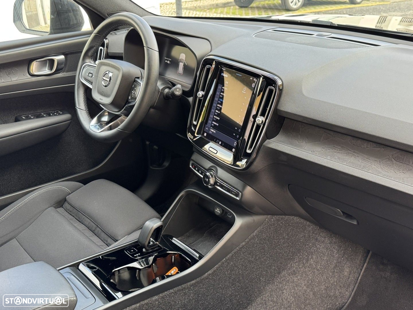 Volvo XC 40 Recharge Plus - 19