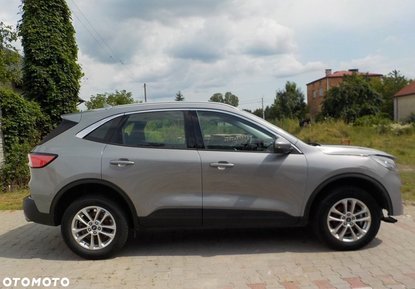Ford Kuga - 16