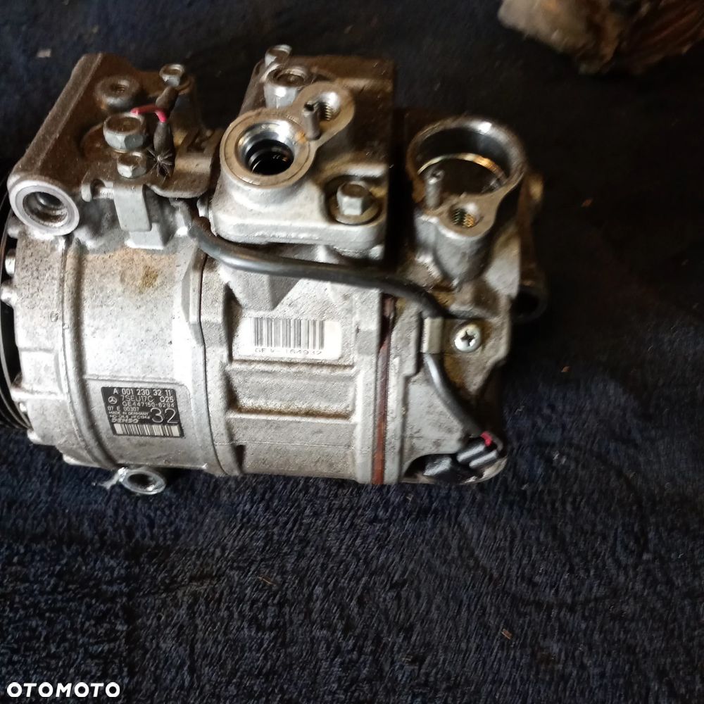 Kompresor klimatyzacji 3.0CDI A0012303211 - 2