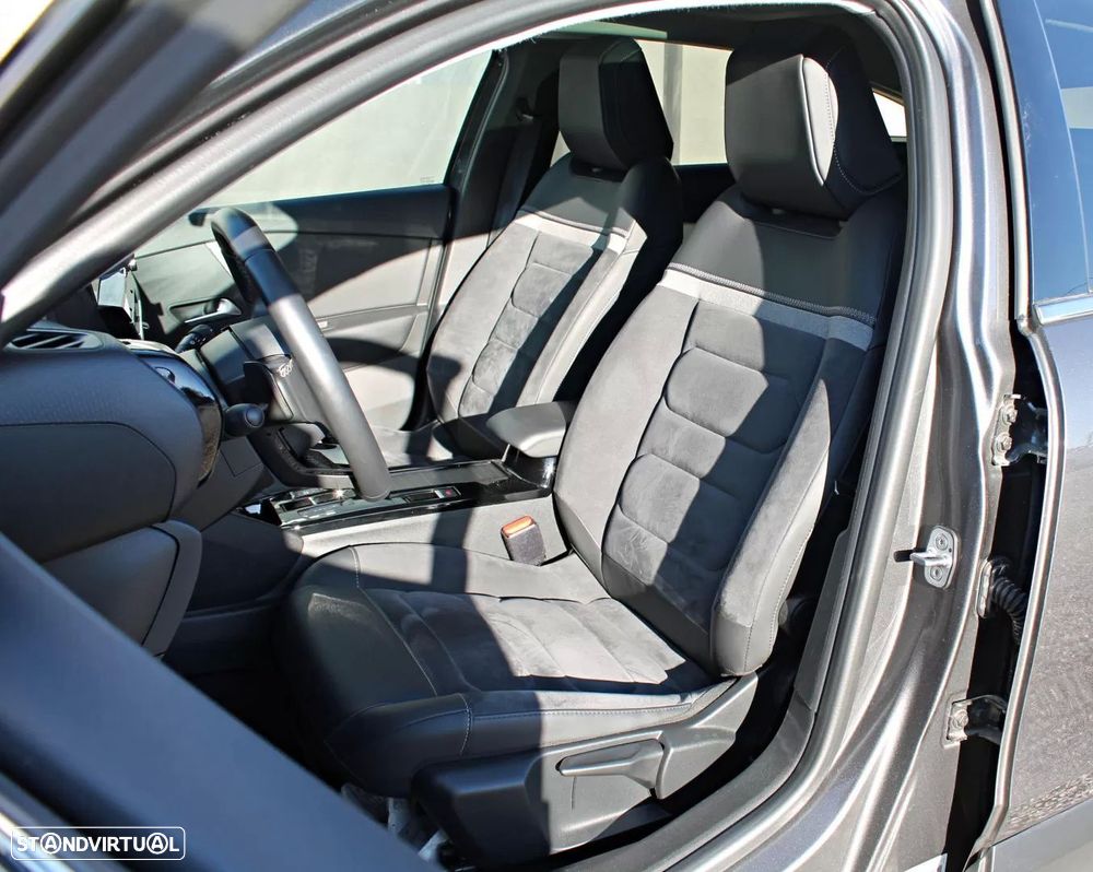 Citroën C4 1.2 PureTech Shine EAT8 - 10