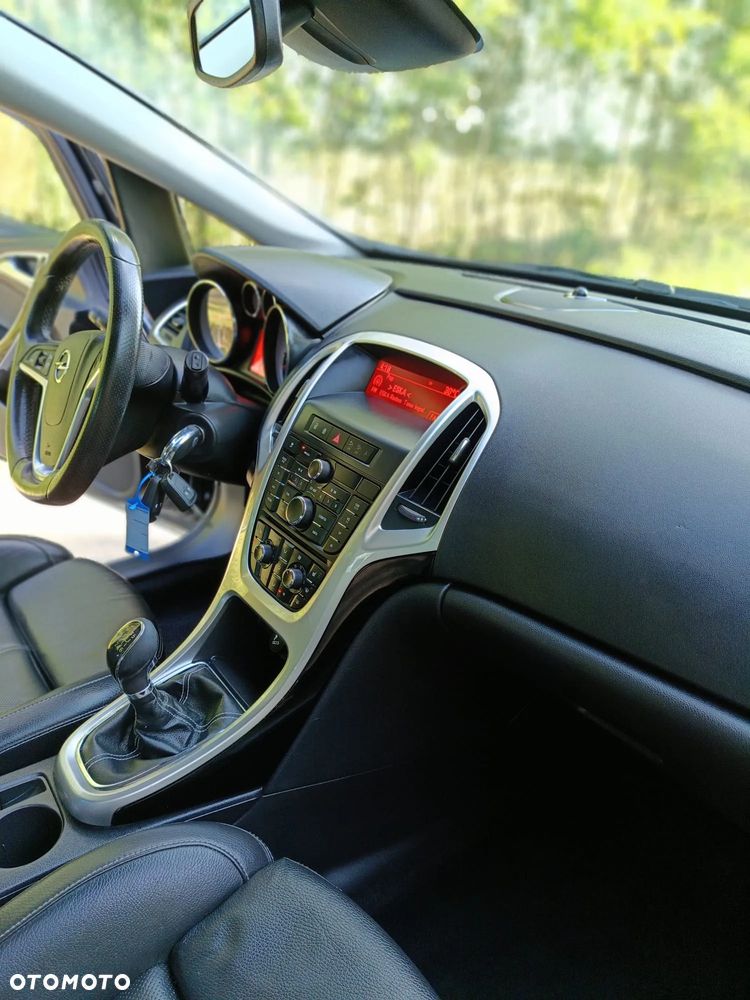 Opel Astra 1.4 T Sport - 11