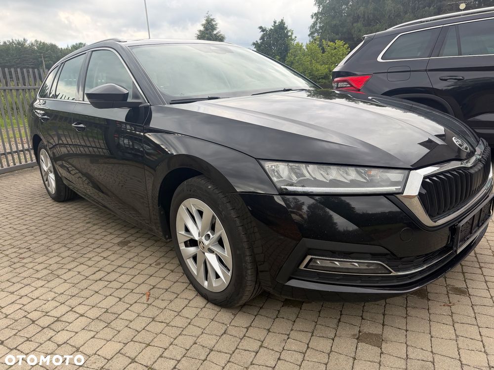 Skoda Octavia 2.0 TDI DSG Style - 2