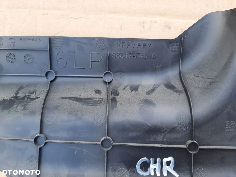 OSŁONA PLASTIK KRATKA MASKOWNICA TOYOTA CHR 2021R - 21