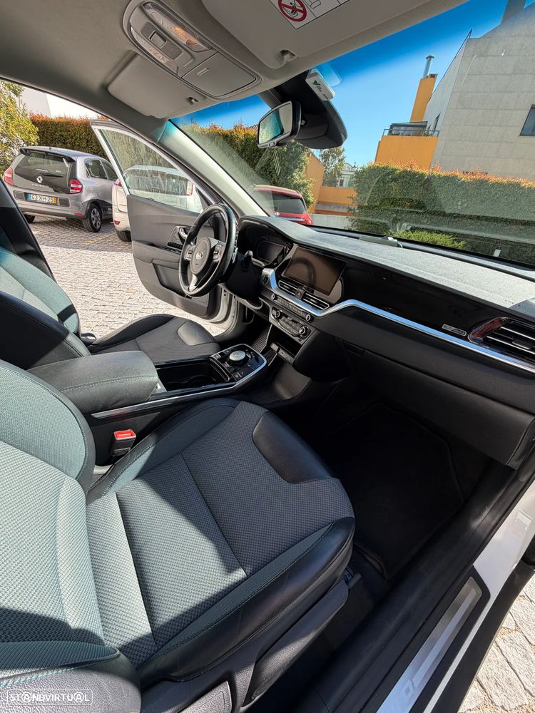 Kia Niro - 33