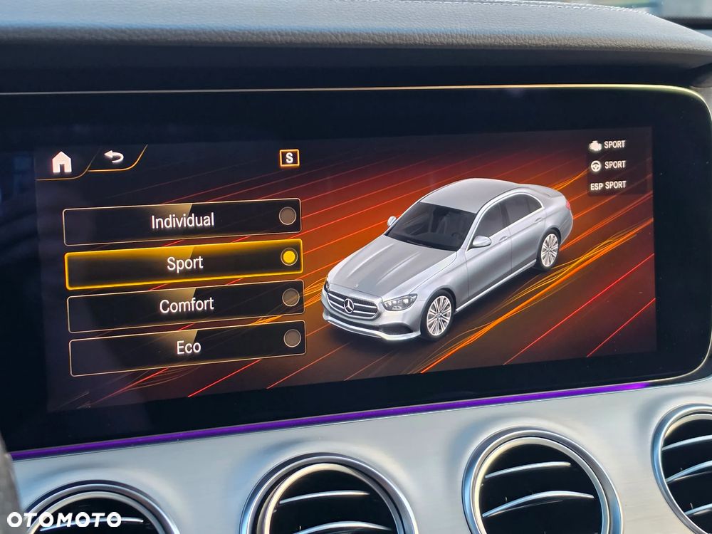 Mercedes-Benz Klasa E 220 d 4-Matic AMG - 30