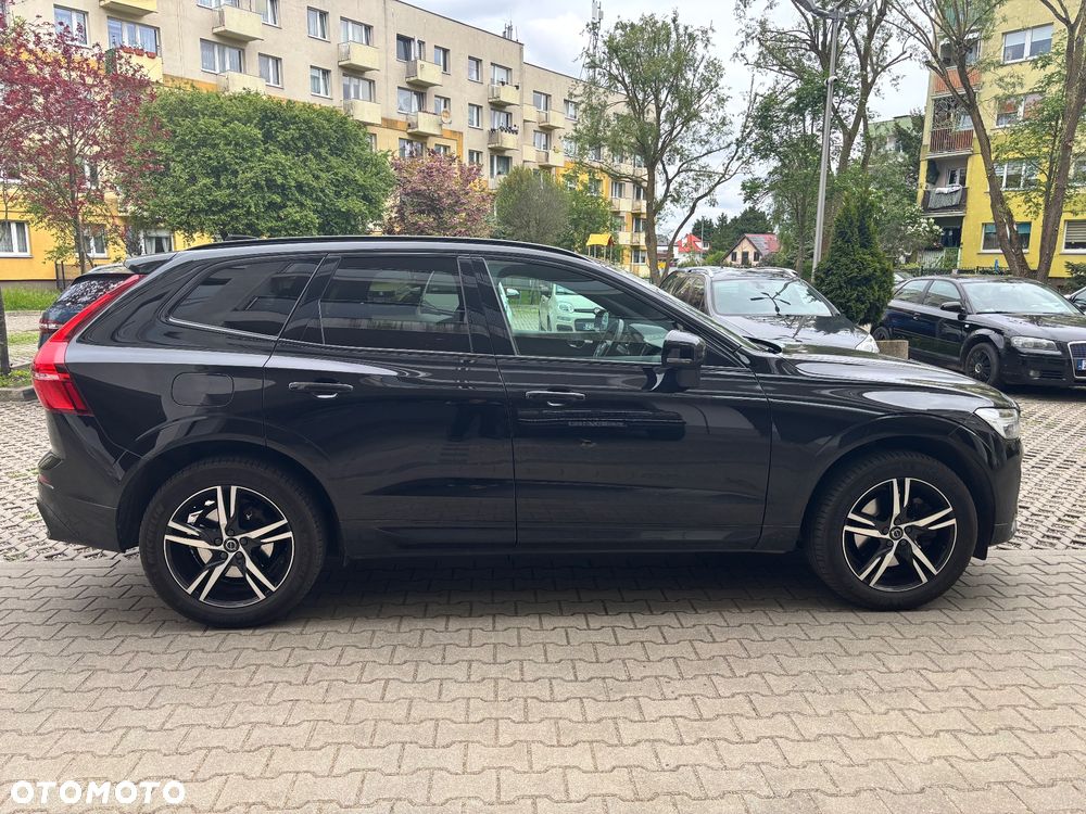 Volvo XC 60 B4 D AWD Plus Dark - 5
