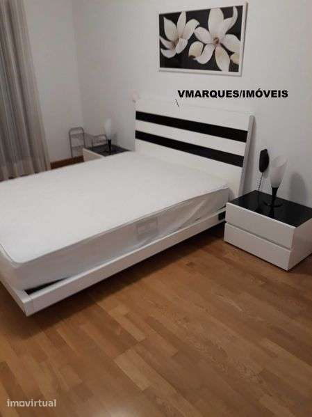 EXCELENTE APARTAMENTO T2 MOBILADO EM BENFICA - Grande imagem: 4/11