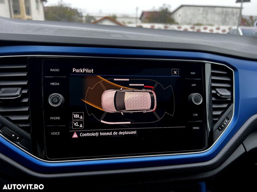 Volkswagen T-Roc - 21