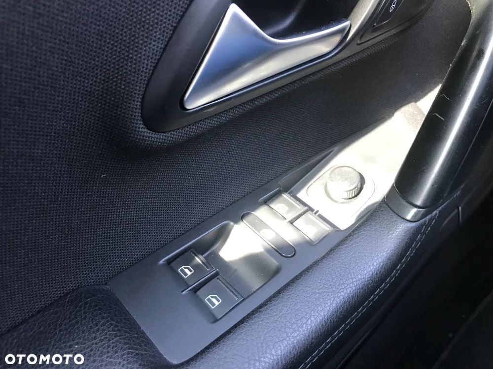 Volkswagen CC 1.4 TSI BMT DSG - 22