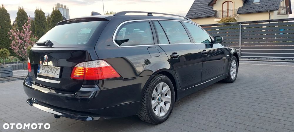 BMW Seria 5 525d - 30
