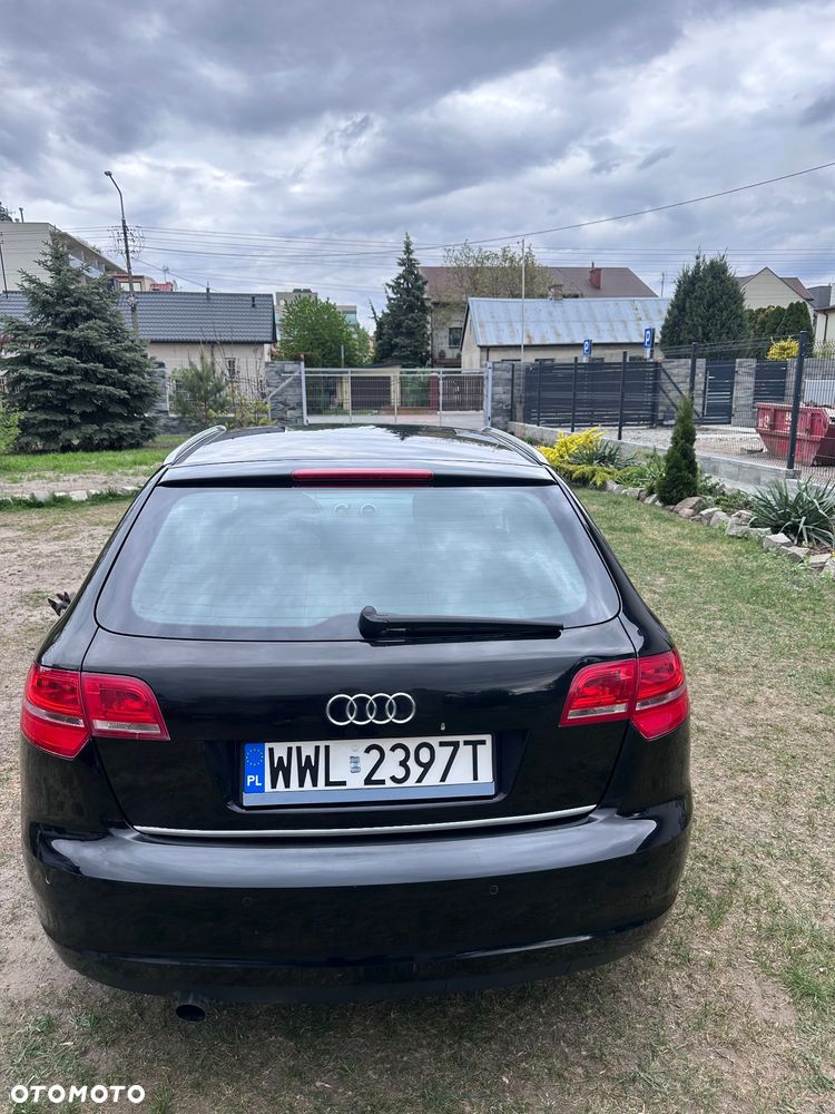 Audi A3 Sportback 2.0 TDI DPF Ambiente - 5