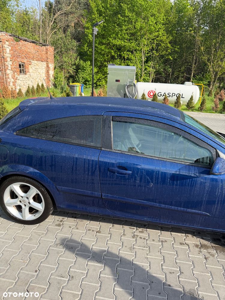 Opel Astra 2.0 T Sport - 3