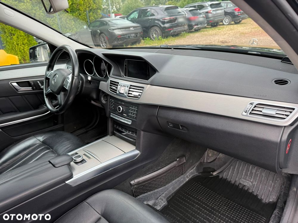 Mercedes-Benz Klasa E 220 CDI 7G-TRONIC Elegance - 17