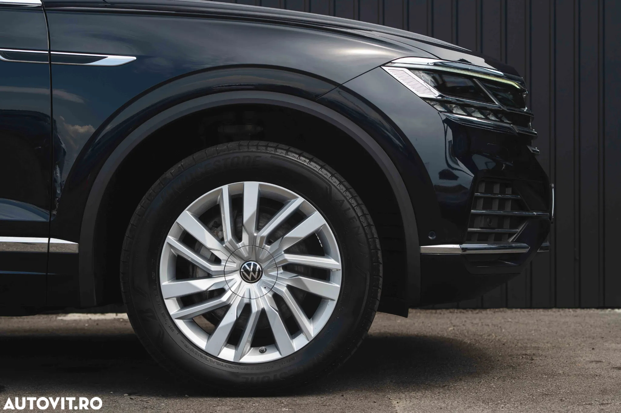 Volkswagen Touareg V6 TDI 4MOTION Elegance - 35
