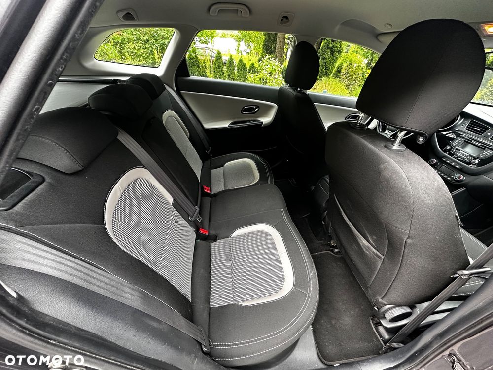 Kia Ceed 1.6 GDI Dream Team Edition - 9