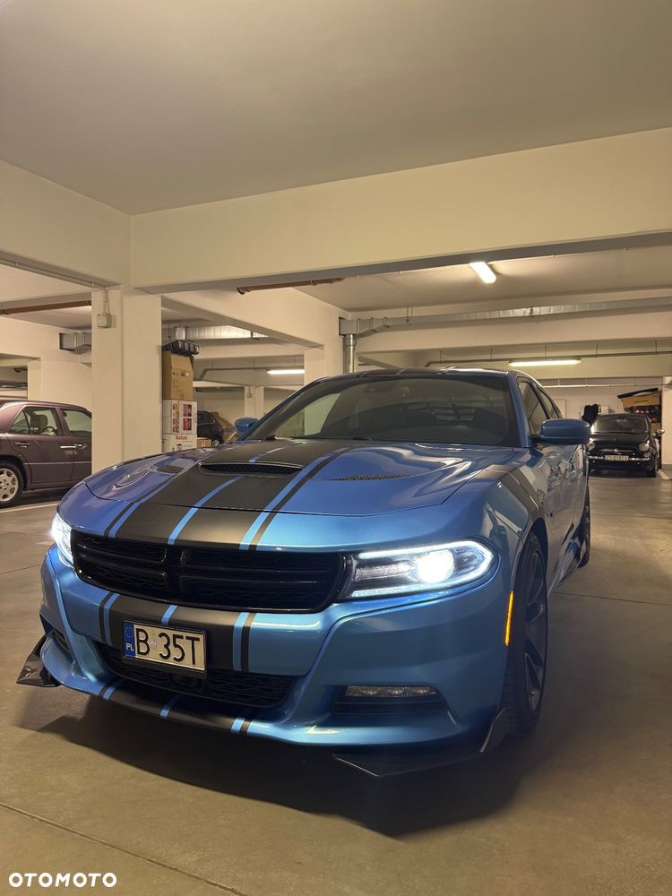 Dodge Charger 5.7 R/T - 8