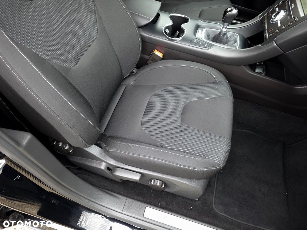 Ford Mondeo 2.0 TDCi Titanium - 14