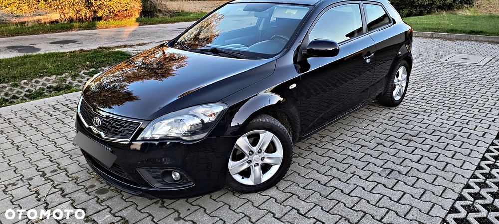 Kia Ceed Cee'd 1.6 Crdi S Euro2012 - 18