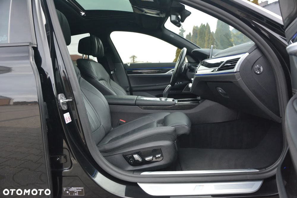 BMW Seria 7 - 25