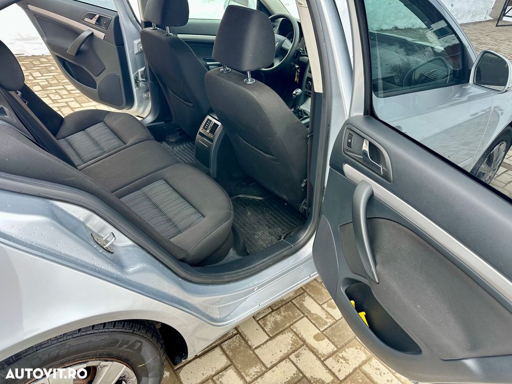 Skoda Octavia 2.0 TDI Ambiente - 8