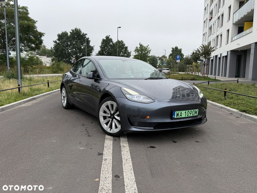 Tesla Model 3 RWD - 2