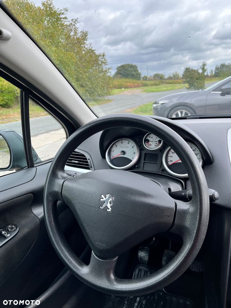 Peugeot 207 1.4 Trendy - 6