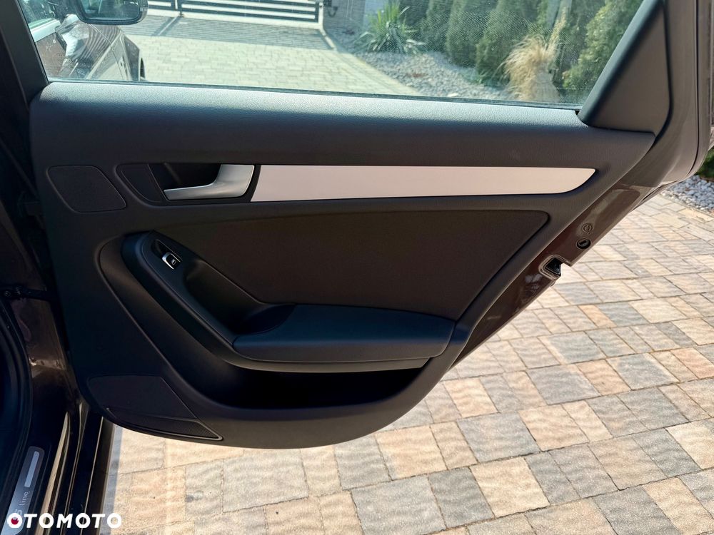 Audi A4 Avant 2.0 TDI DPF clean diesel multitronic S line Sportpaket - 25