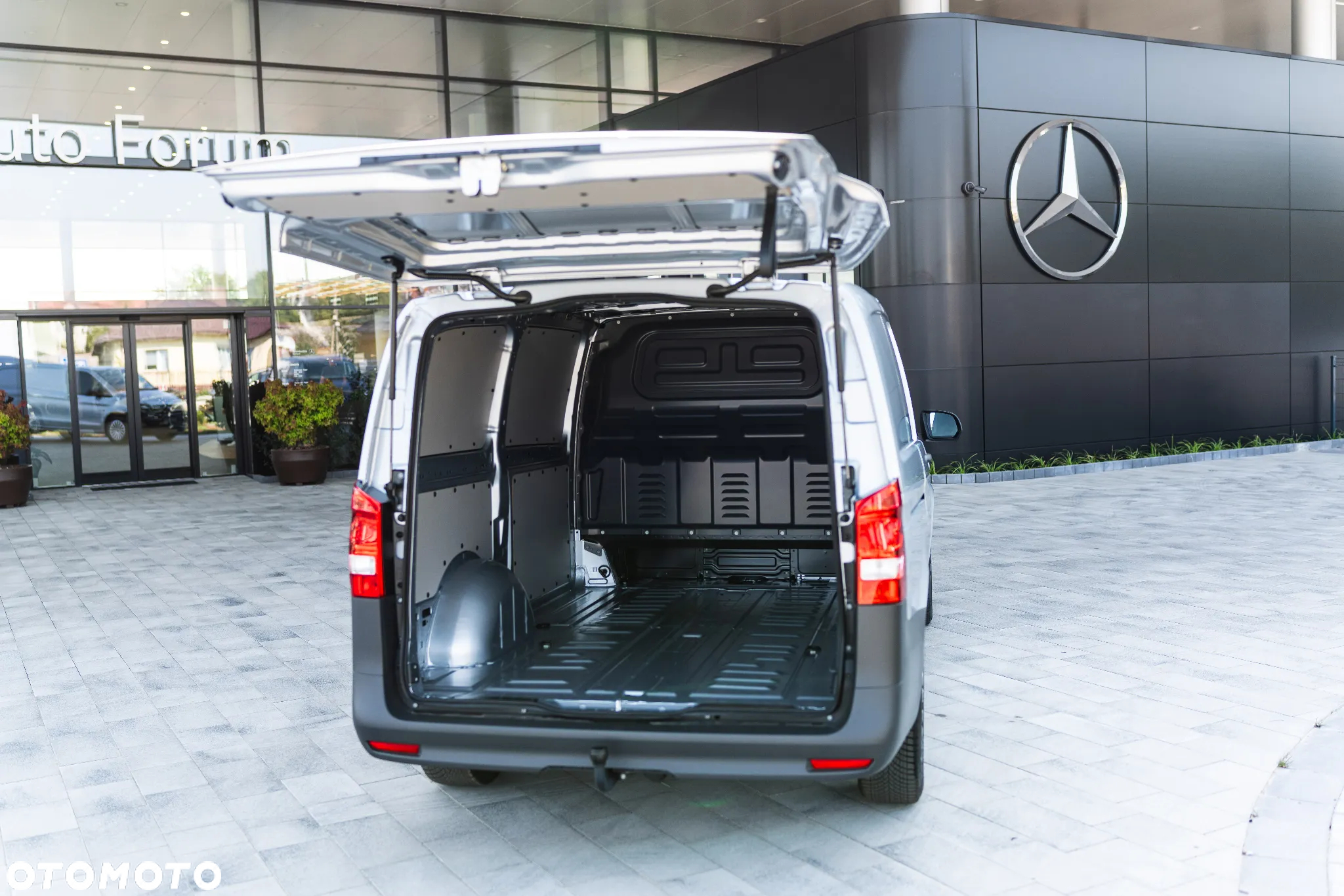 Mercedes-Benz Vito - 11