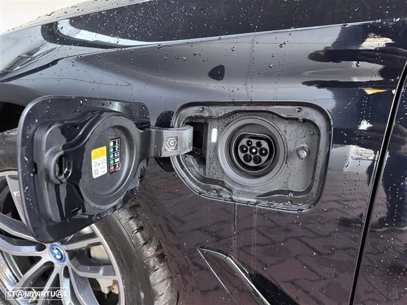 BMW 530 e Pack M - 22